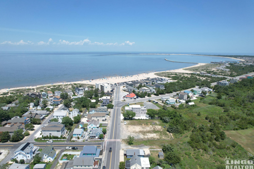 301+Savannah+Drone+5 301 E Savannah Road Rental Property