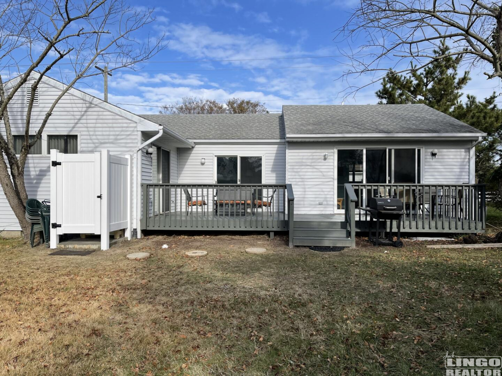 IMG_4776 1402 Cedar Street Rental Property