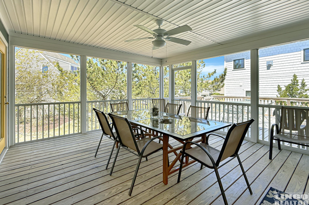 104+Cape+Shores+Back+Porch+1 104 W Cape Shores Drive Rental Property