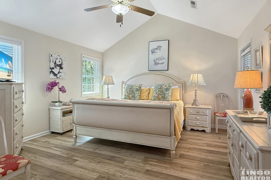 104+Cape+Shores+Bedroom+3 104 W Cape Shores Drive Rental Property
