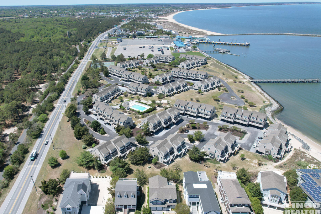 104+Cape+Shores+Drone+3 104 W Cape Shores Drive Rental Property