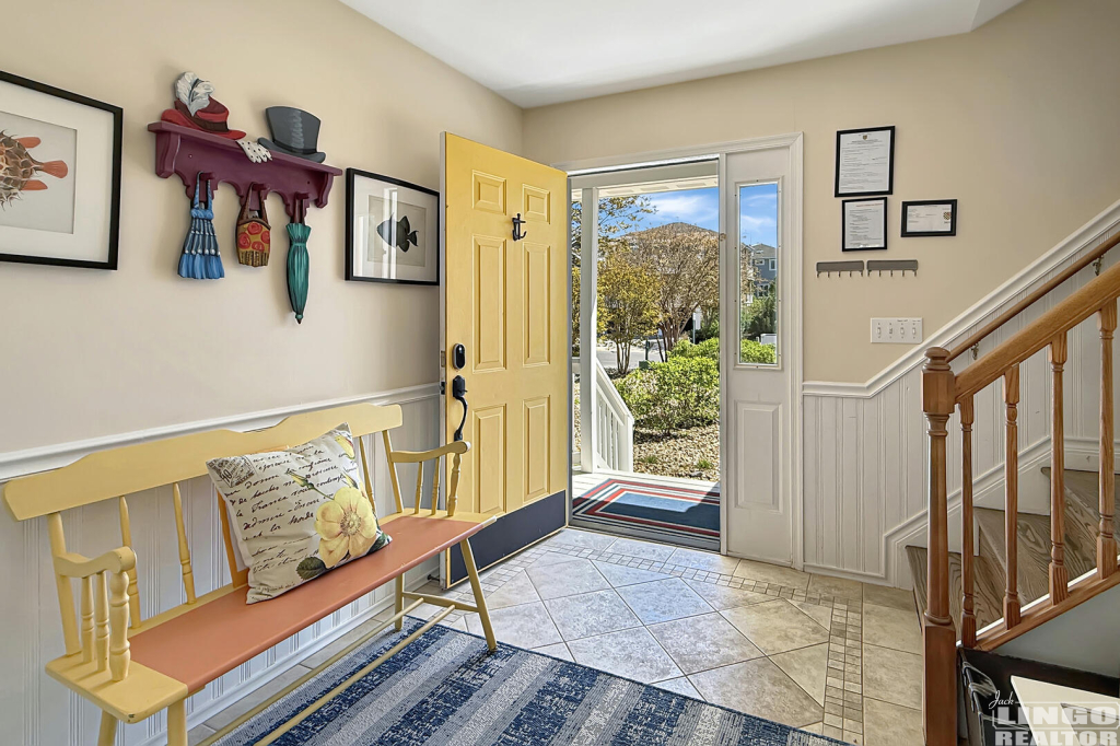 104+Cape+Shores+Entrance+1 104 W Cape Shores Drive Rental Property