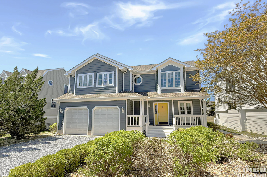 104+Cape+Shores+Front+Exterior 104 W Cape Shores Drive Rental Property