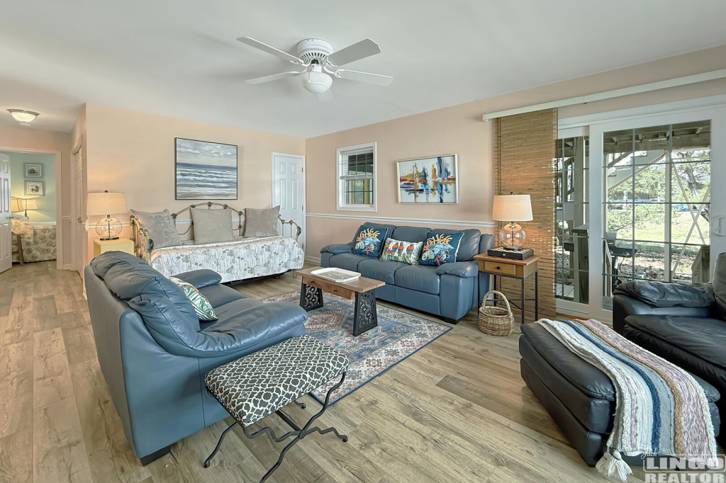 104+Cape+Shores+Lower+Living+3 104 W Cape Shores Drive Rental Property