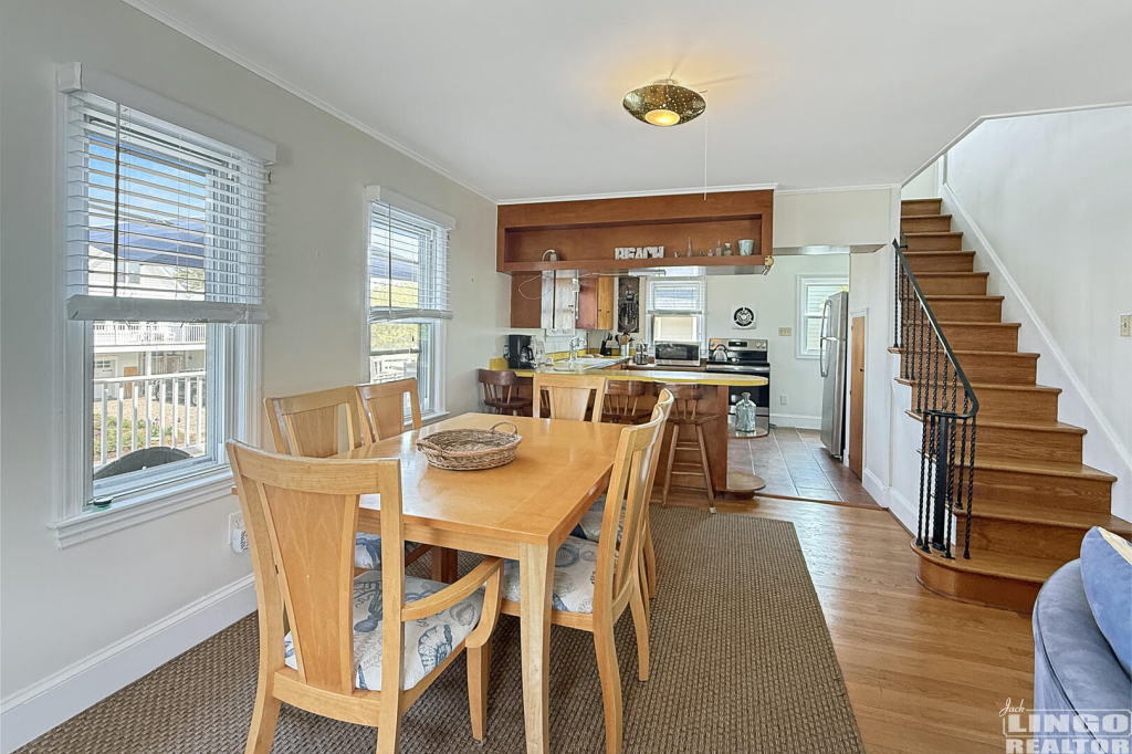 1207+Bay+Ave+Dining  Rental Property