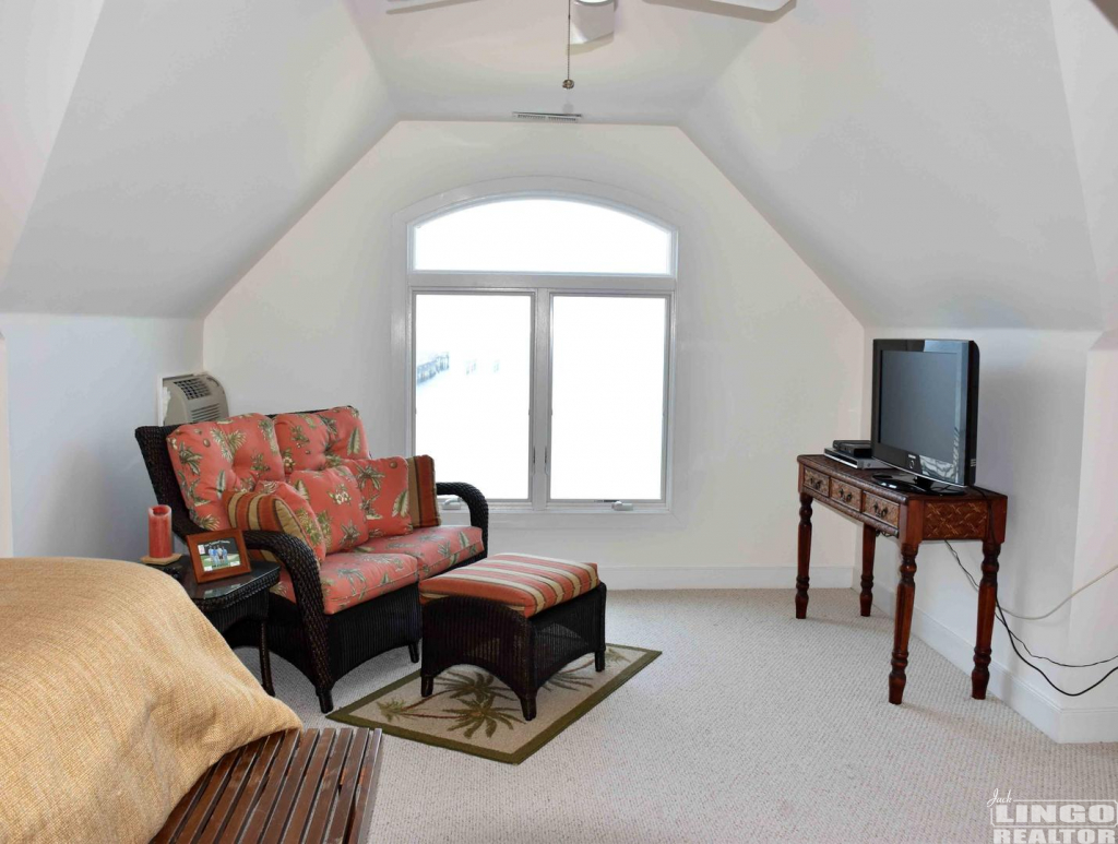 114 Breakwater Reach Rental Property