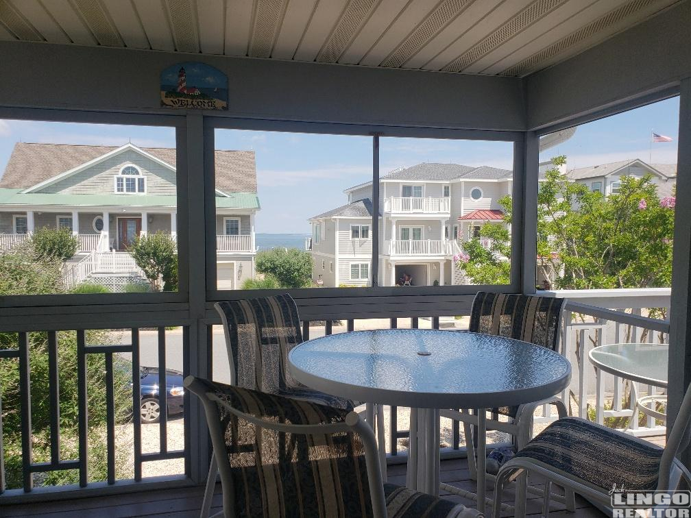 125WCapeShoreDrScreenedPorch 125 W Cape Shores Drive Rental Property