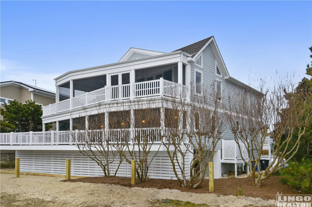 Exterior-View_From_Back-_DSC6189 110 W Cape Shores Drive Rental Property