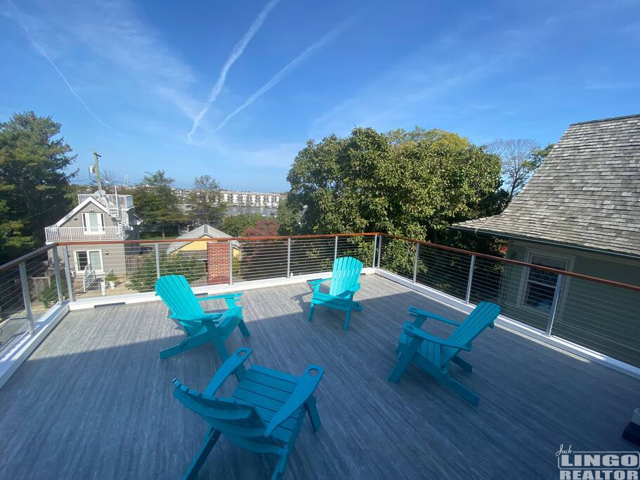 Roof+Deck 223 Second Street Rental Property