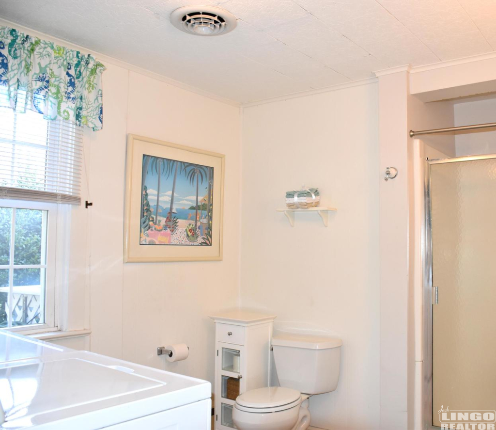 156001_pix17 11 Michigan Ave Rental Property