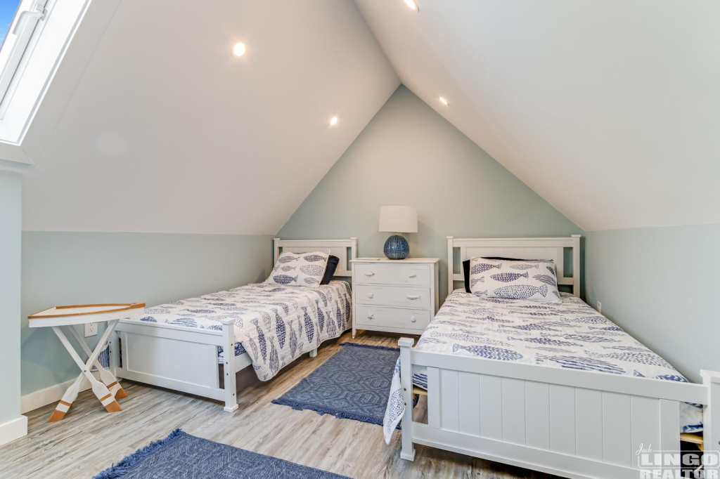 028_img_3063_580 53 Cape Henlopen Dr.  #111 Rental Property