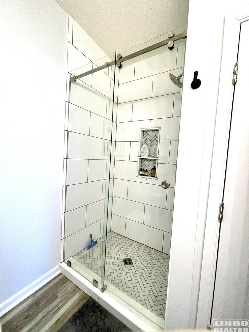 Main+bath+shower 33106 N Village Loop #1302 Rental Property