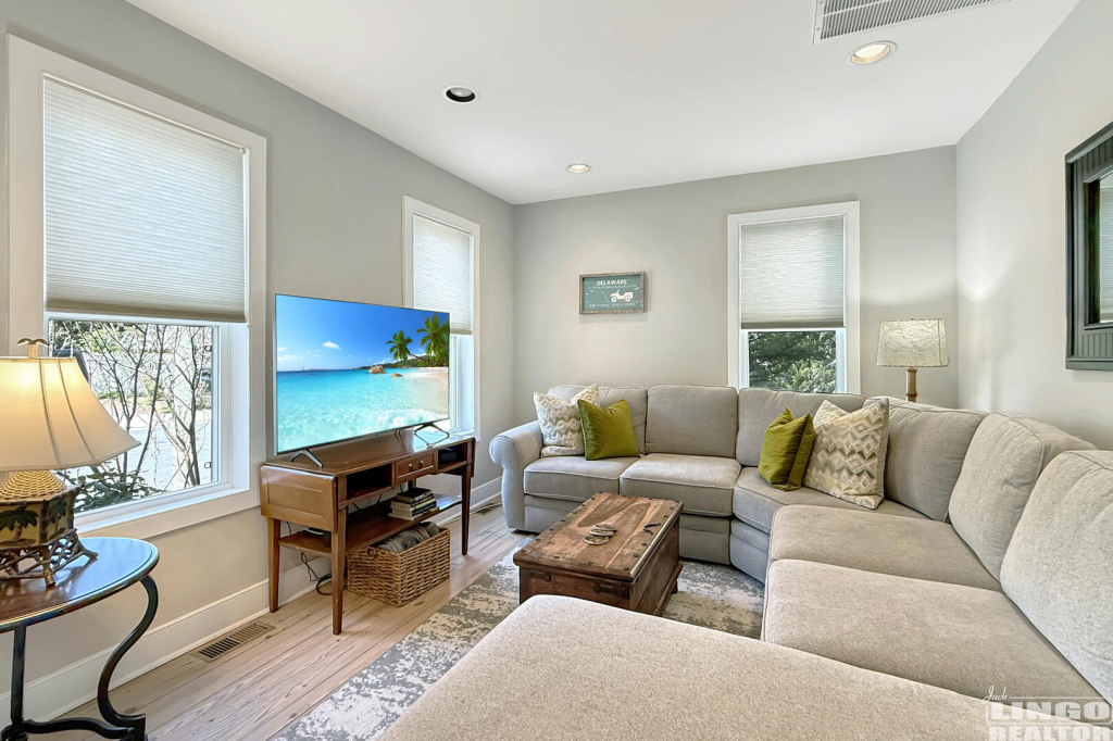 341+Market+St+Front+Living+1 341 Market Street Rental Property