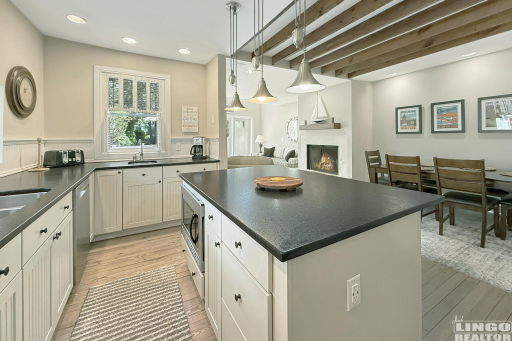 341+Market+St+Kitchen+2 341 Market Street Rental Property