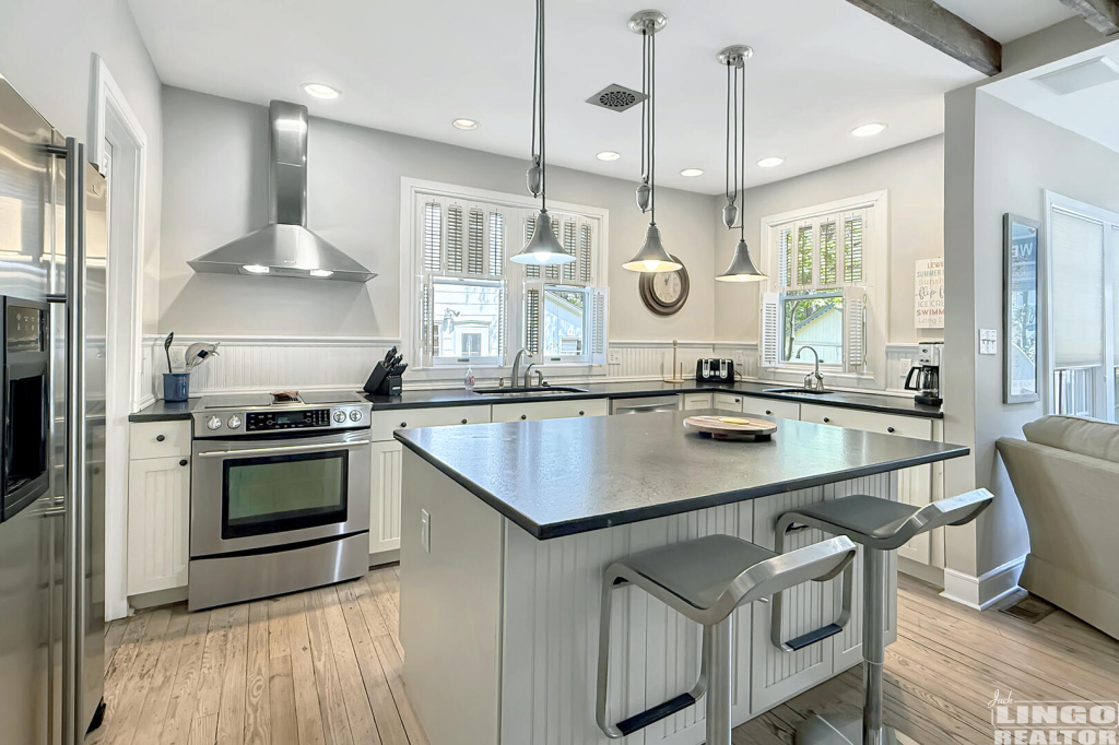 341+Market+St+Kitchen+4 341 Market Street Rental Property