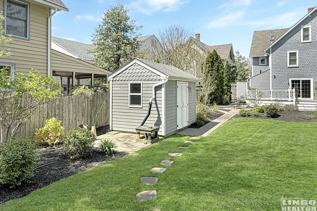 343+Market+Backyard+2 343 Market Street Rental Property