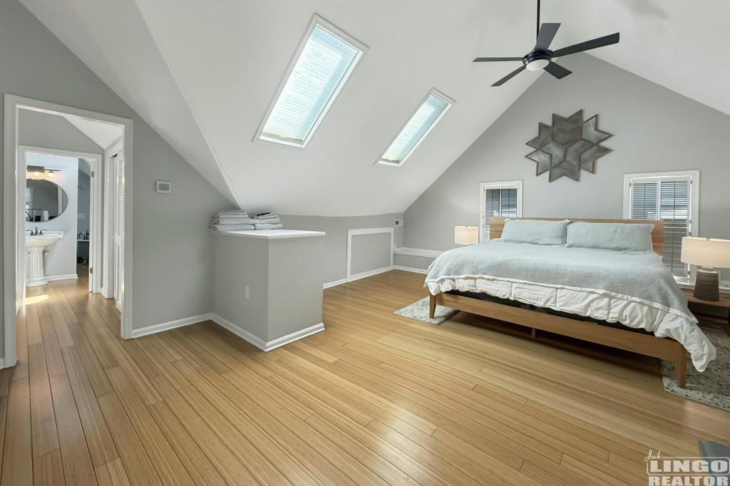 343+Market+Loft+Bedroom+1 343 Market Street Rental Property