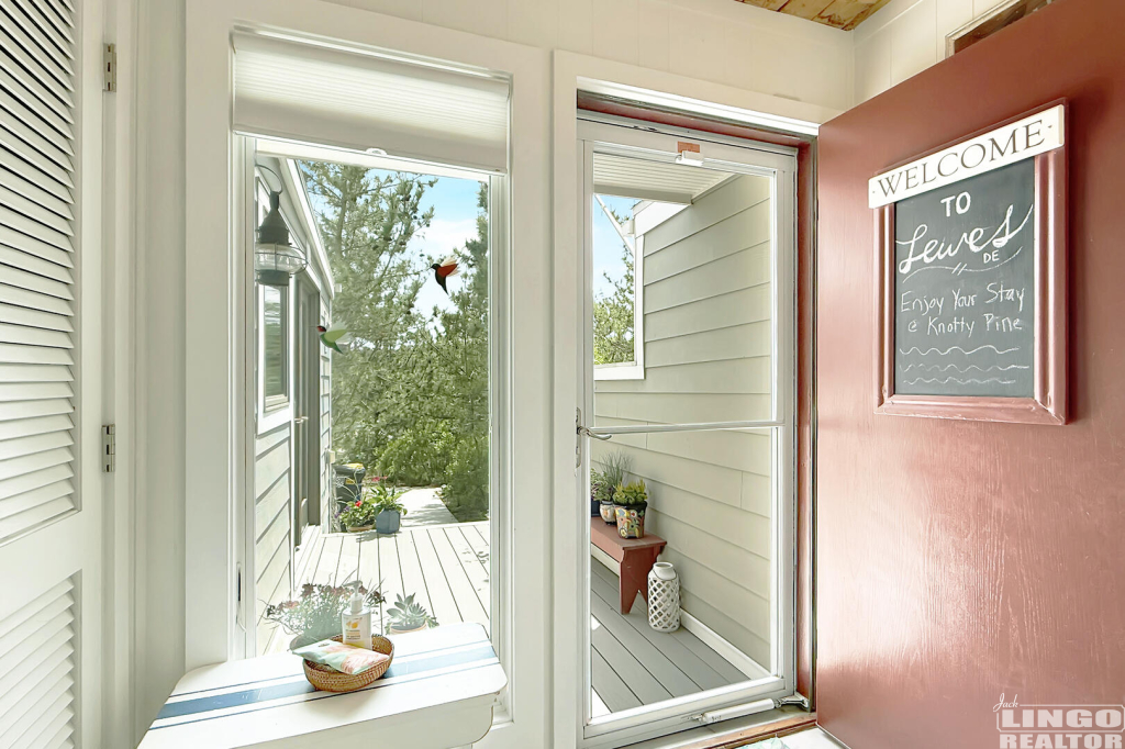 16+Pilot+Point+Entrance+1 16 Pilot Point Rental Property