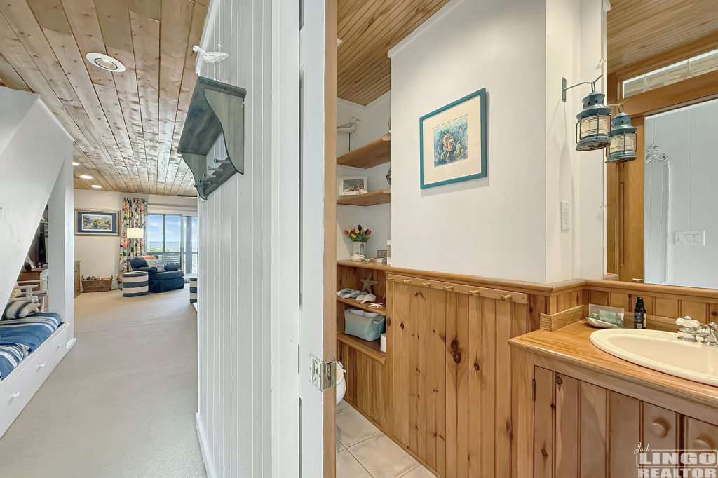 16+Pilot+Point+Powder 16 Pilot Point Rental Property