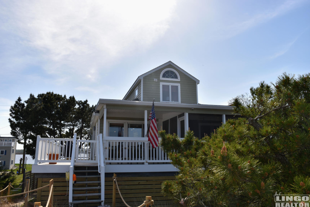 40 9025 Shore Drive Rental Property