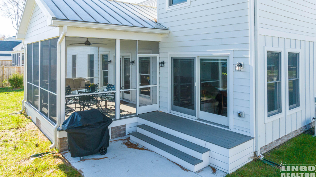 (29)+Landing+to+BBQ+Patio+_+Screen+Porch 404 Virden Way Rental Property