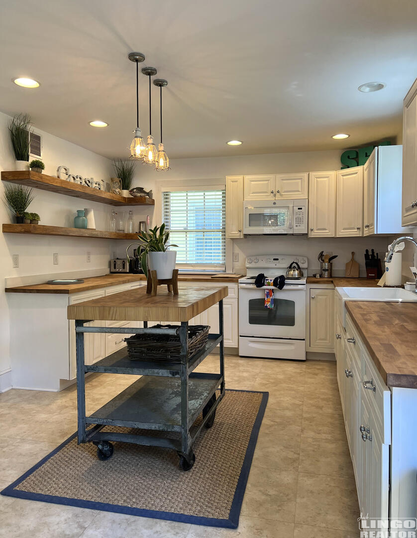 6 314 Pilottown Road Rental Property