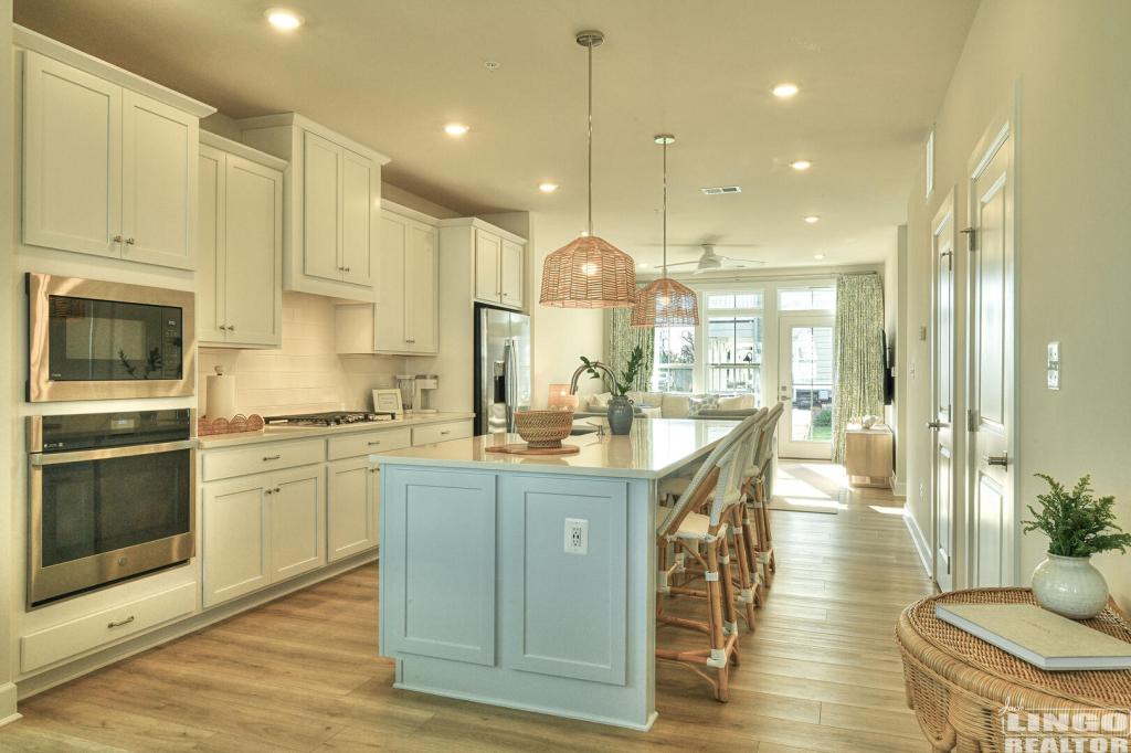 322+BayBerry+Kitchen+4 322 Bayberry Drive Rental Property