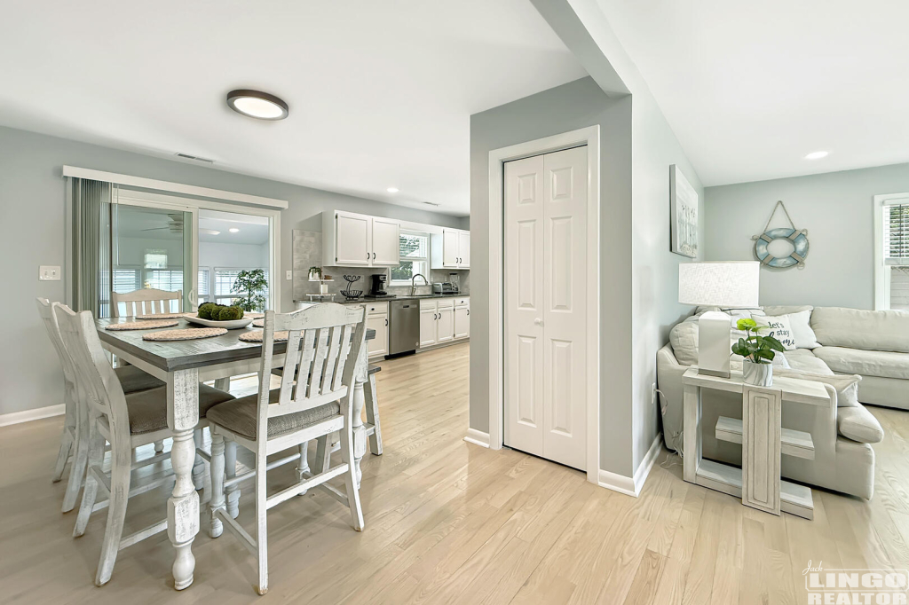 4+Tiffany+Dr+Dining+to+Living 4 Tiffany Drive Rental Property