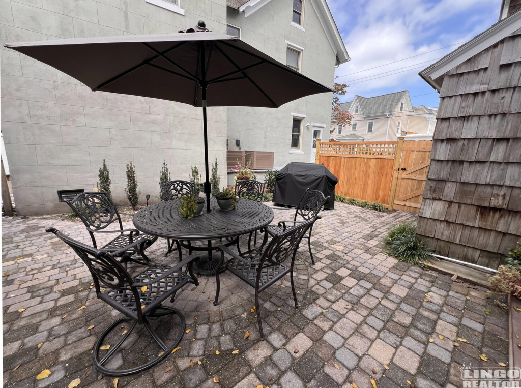 24 212 W Third Street Rental Property