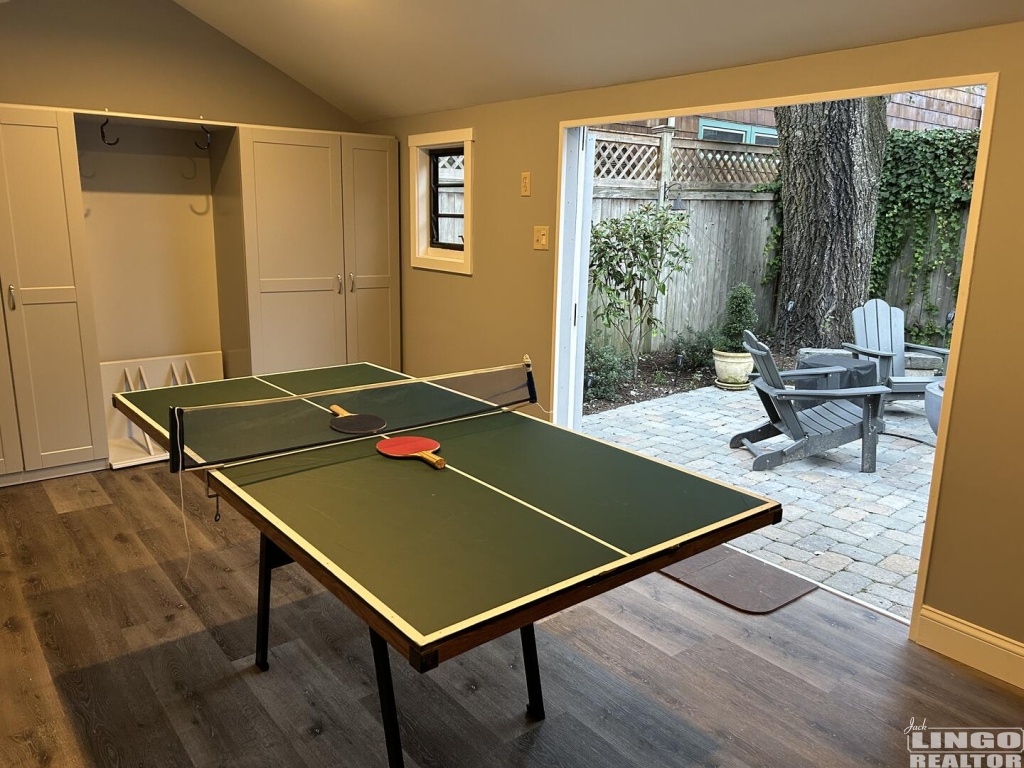 IMG_7202 212 W Third Street Rental Property