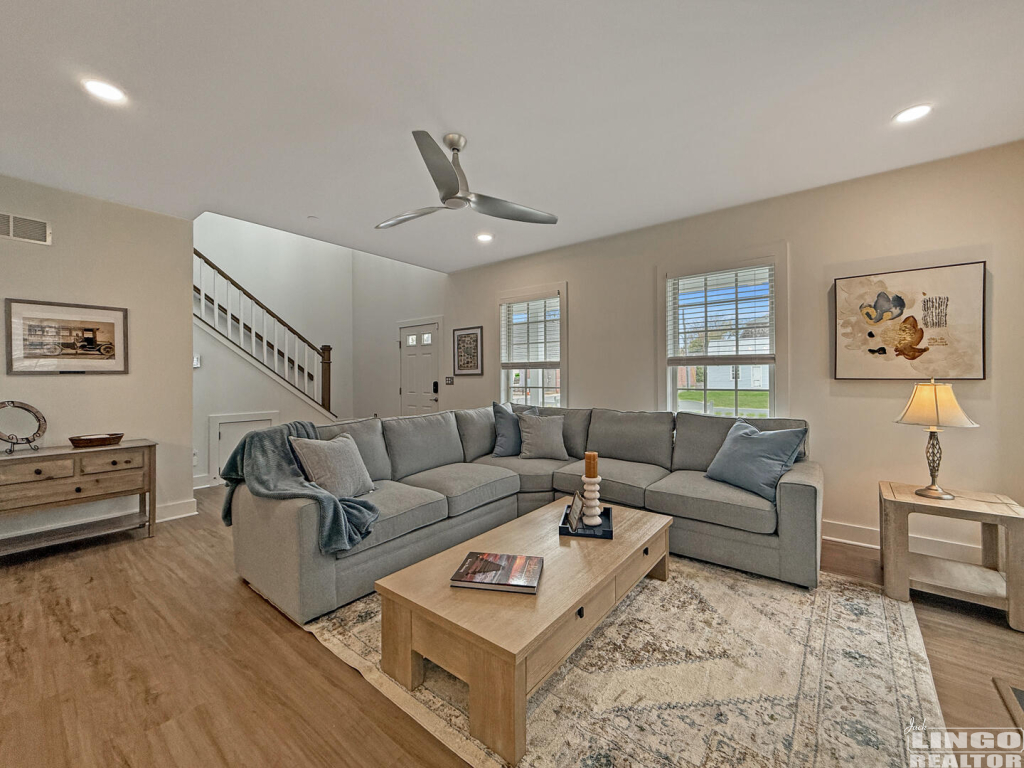 331+Chestnut+St+Living+1 331 Chestnut Street Rental Property