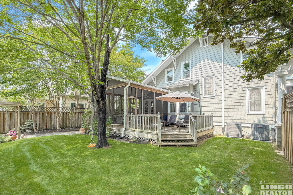 160+Kings+Hwy+Exterior+6 160 Kings Highway Rental Property