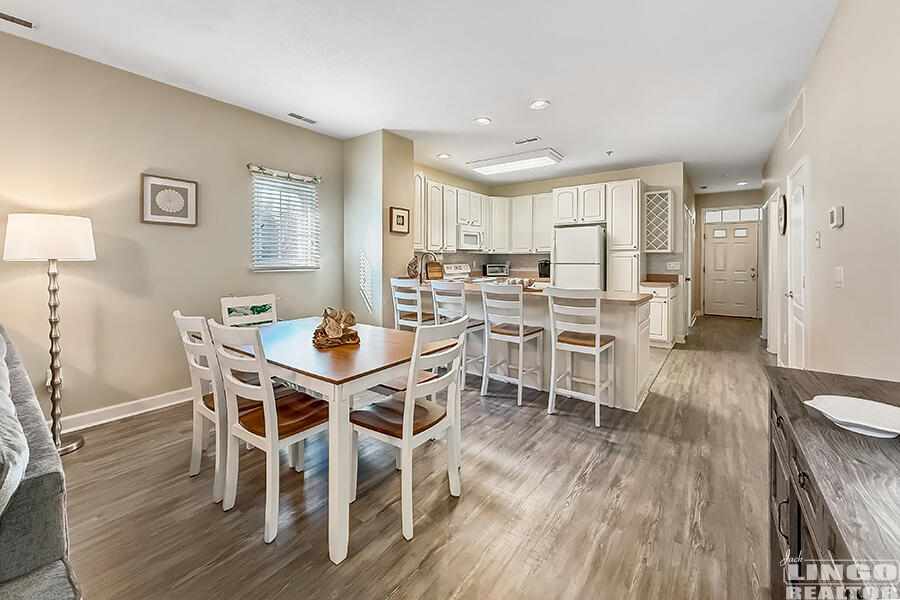 206+Summerlyn+Dining+Kitchen 34363 Summerlyn Drive #206 Rental Property