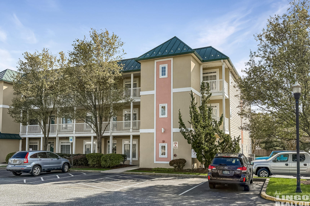 206+Summerlyn+Front+Exterior 34363 Summerlyn Drive #206 Rental Property