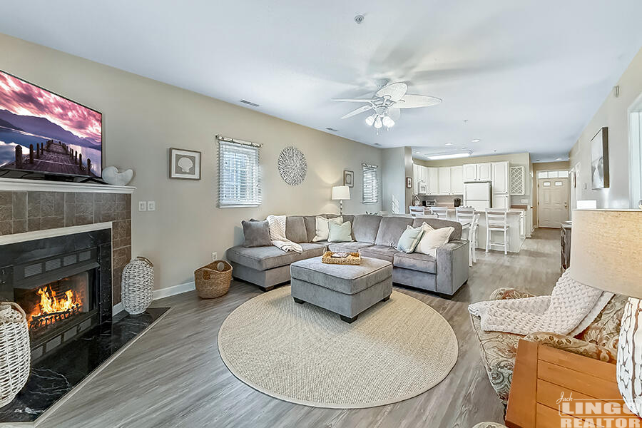 206+Summerlyn+Living+3 34363 Summerlyn Drive #206 Rental Property