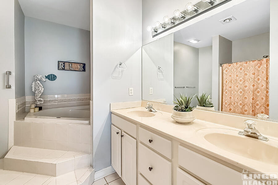 206+Summerlyn+Primary+Bathroom 34363 Summerlyn Drive #206 Rental Property