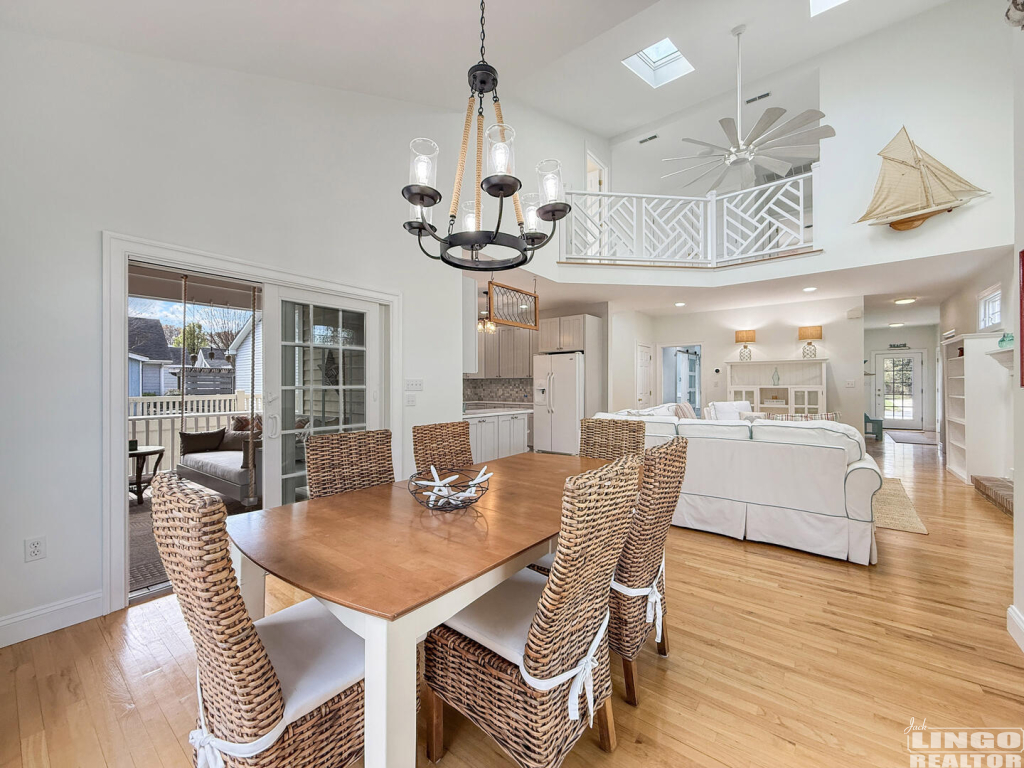 105+New+Rd+Dining+1 105 New Road Rental Property