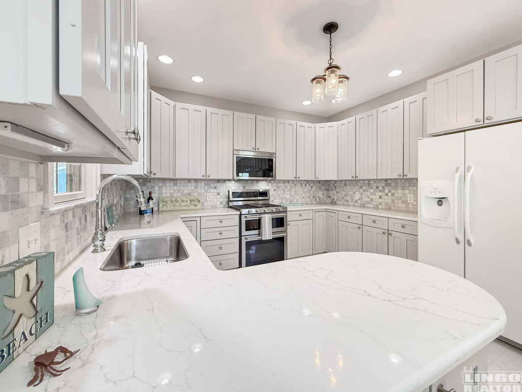 105+New+Rd+Kitchen+1 105 New Road Rental Property