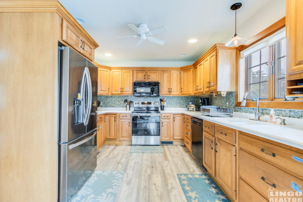 038_img_3025_367 520 E CAPE SHORES DR Rental Property
