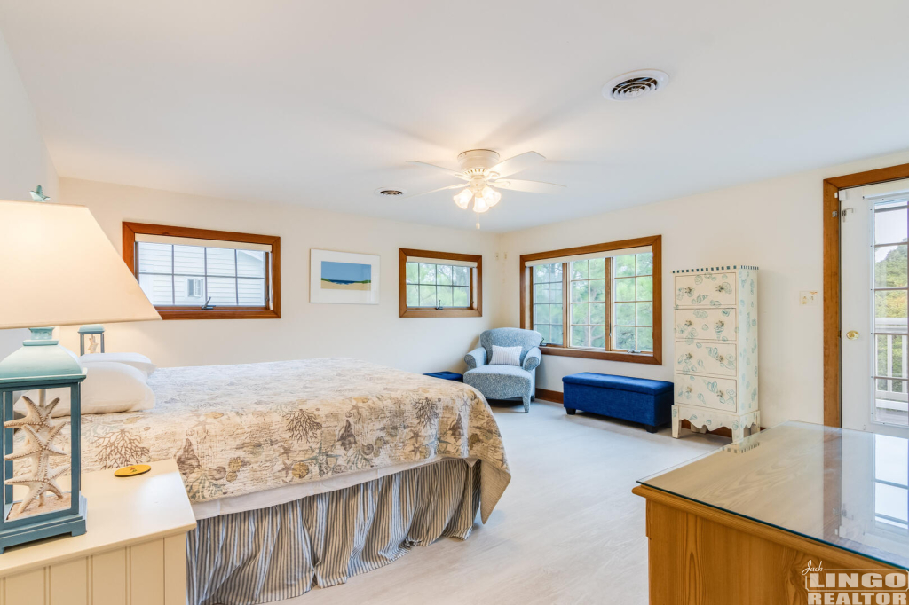 072_img_3127_854 520 E CAPE SHORES DR Rental Property