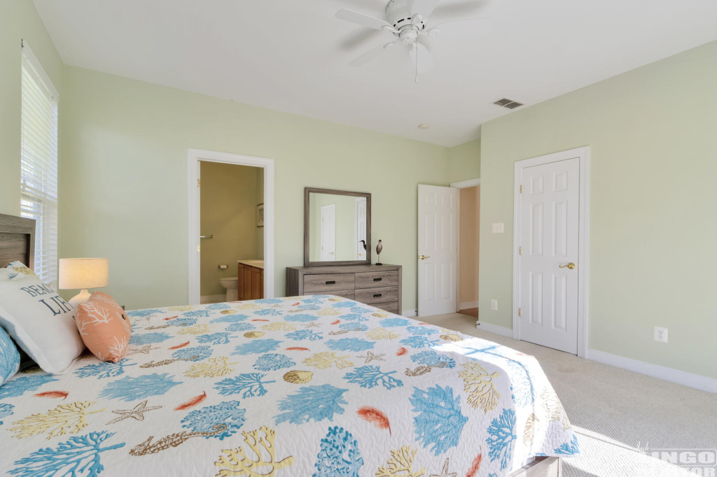 015_img_2347_793 33151 W. Chesapeake St Rental Property