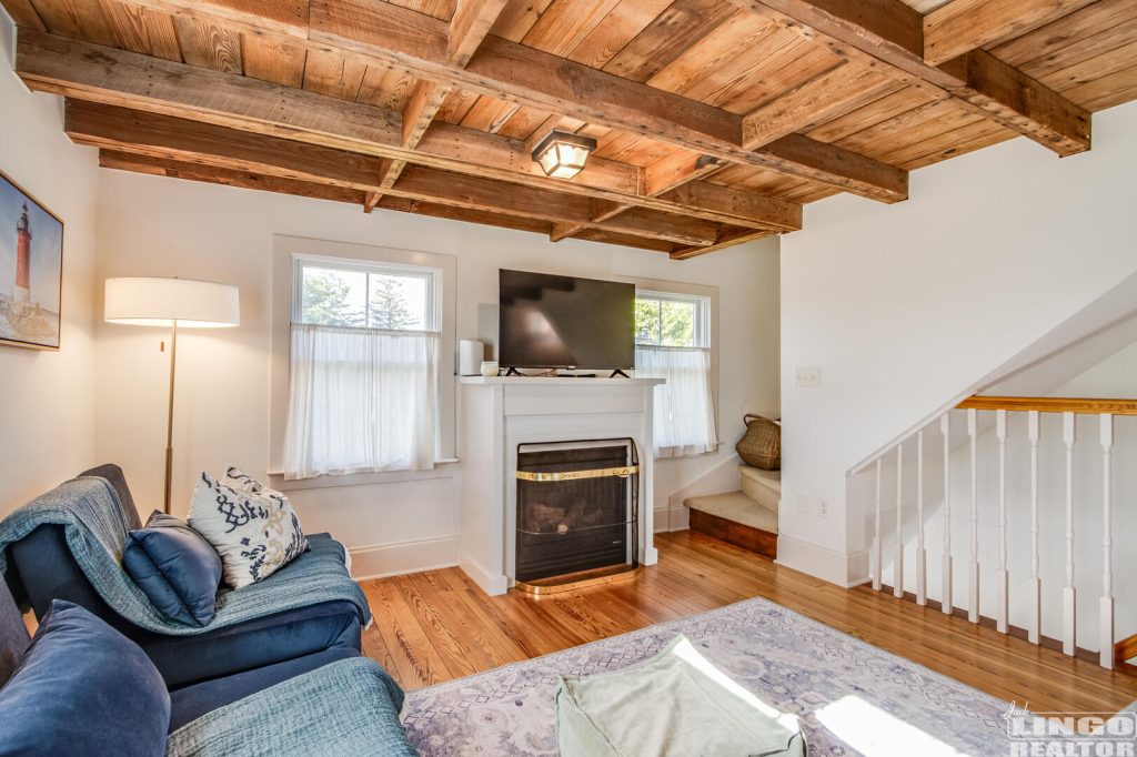 011_img_8298_761 332 Chestnut Street Rental Property