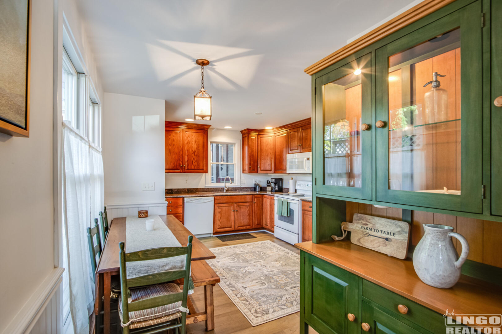 025_img_8352_495 332 Chestnut Street Rental Property