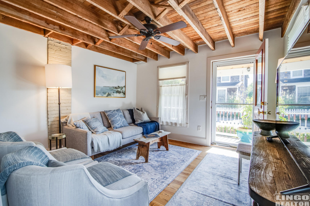 039_img_8415_390 332 Chestnut Street Rental Property