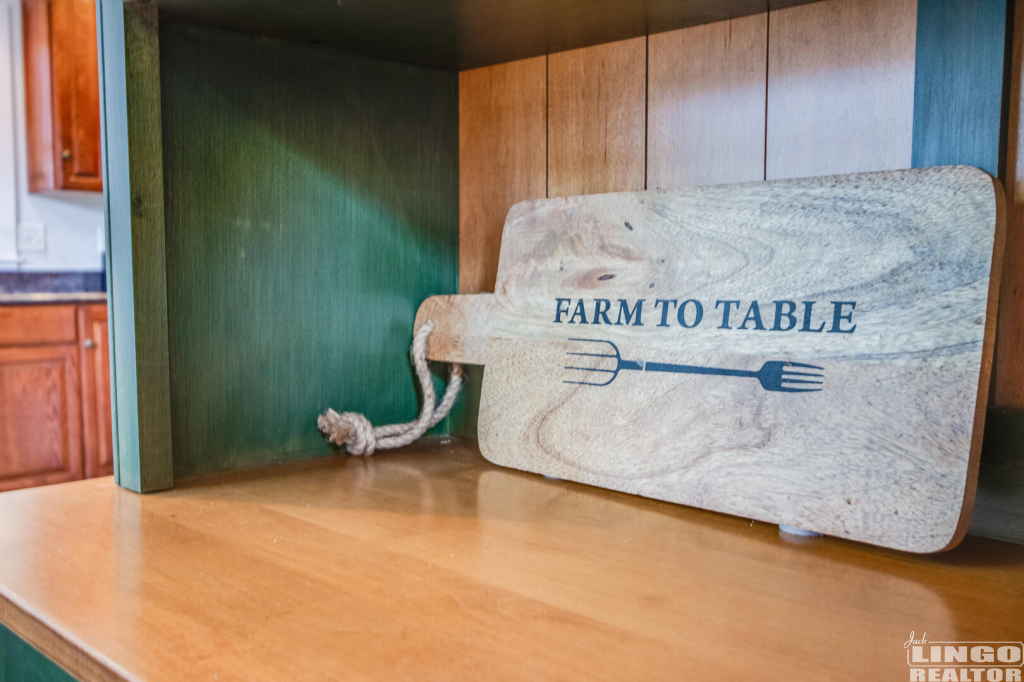 044_img_8442_911 332 Chestnut Street Rental Property