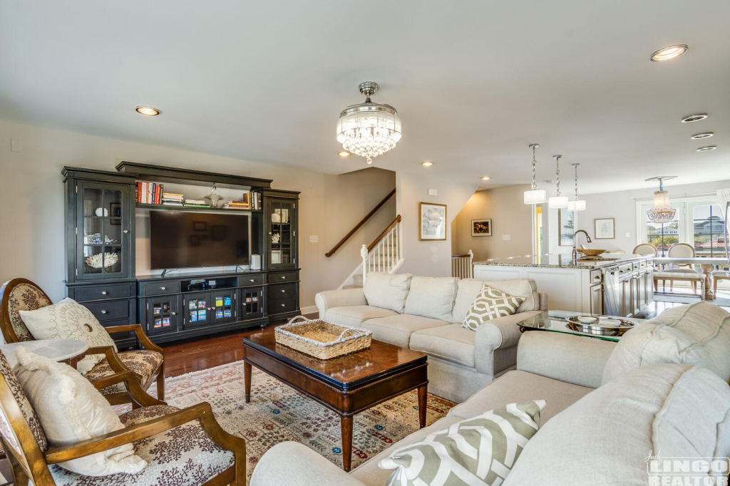 023_img_1310_151 100 Anglers Road #B5 Rental Property