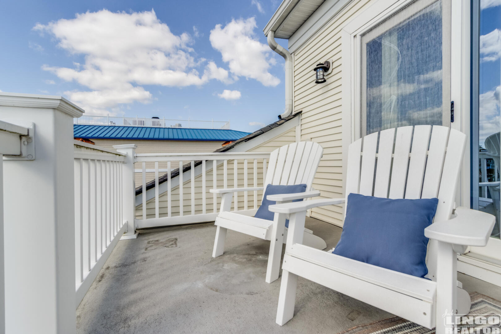 036_img_1355_887 100 Anglers Road #B5 Rental Property