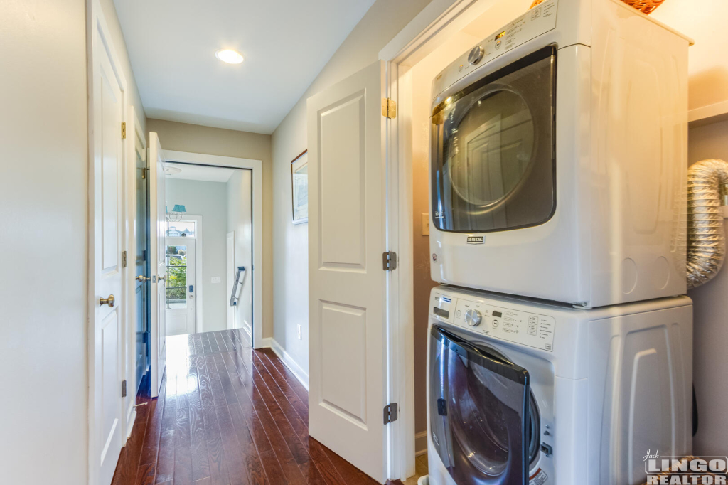 037_img_1358_886 100 Anglers Road #B5 Rental Property