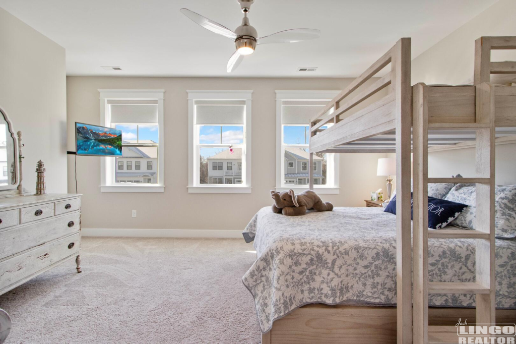 033_img_0825_421 17232 Brinleighs Way Rental Property