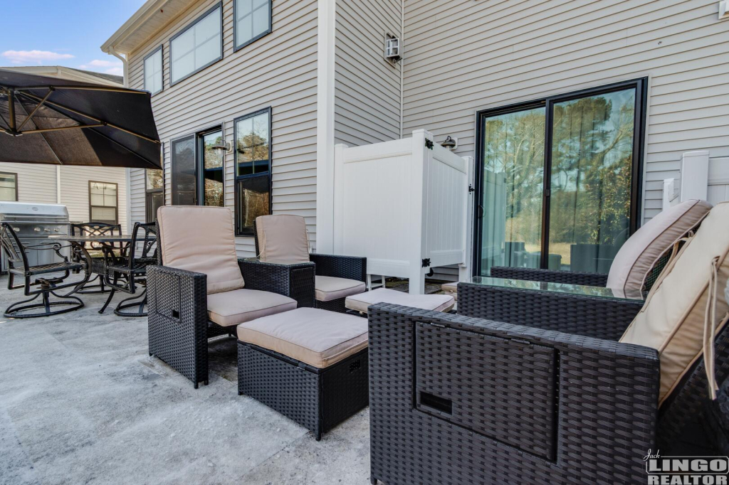 039_img_0109_584 17232 Brinleighs Way Rental Property